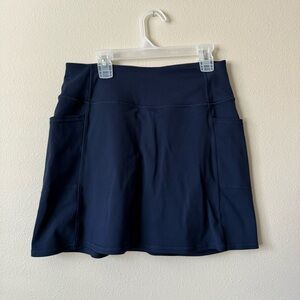 Skechers women’s tennis skort in Size Small, Navy
